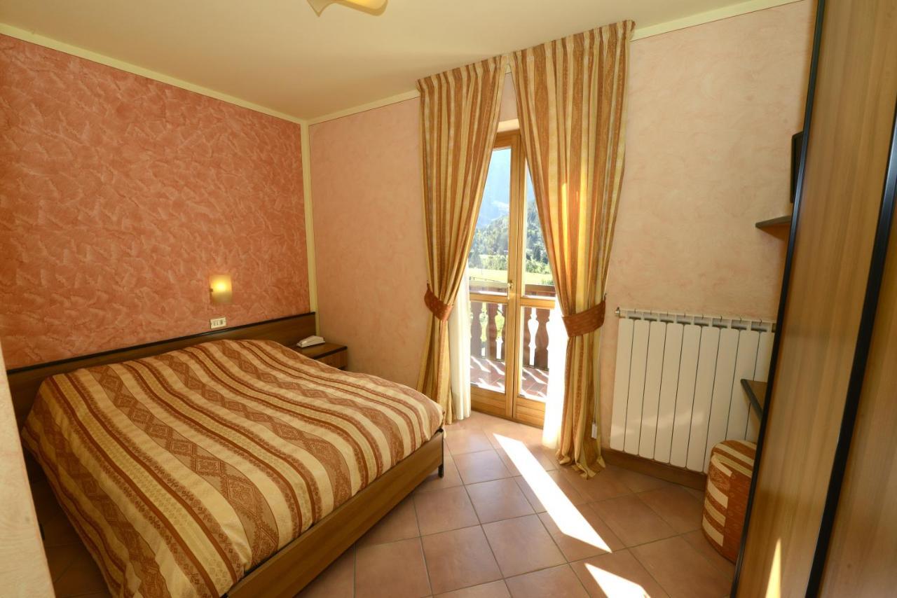Veduta Dell'adamello 3* Temù